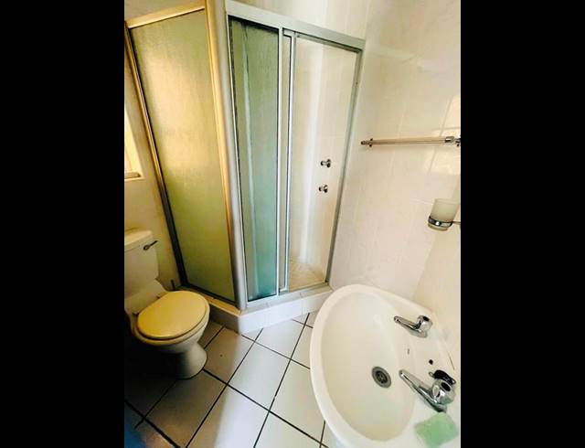 2 BEDROOM APARTMENT FOR SALE IN MARGATE BEACH